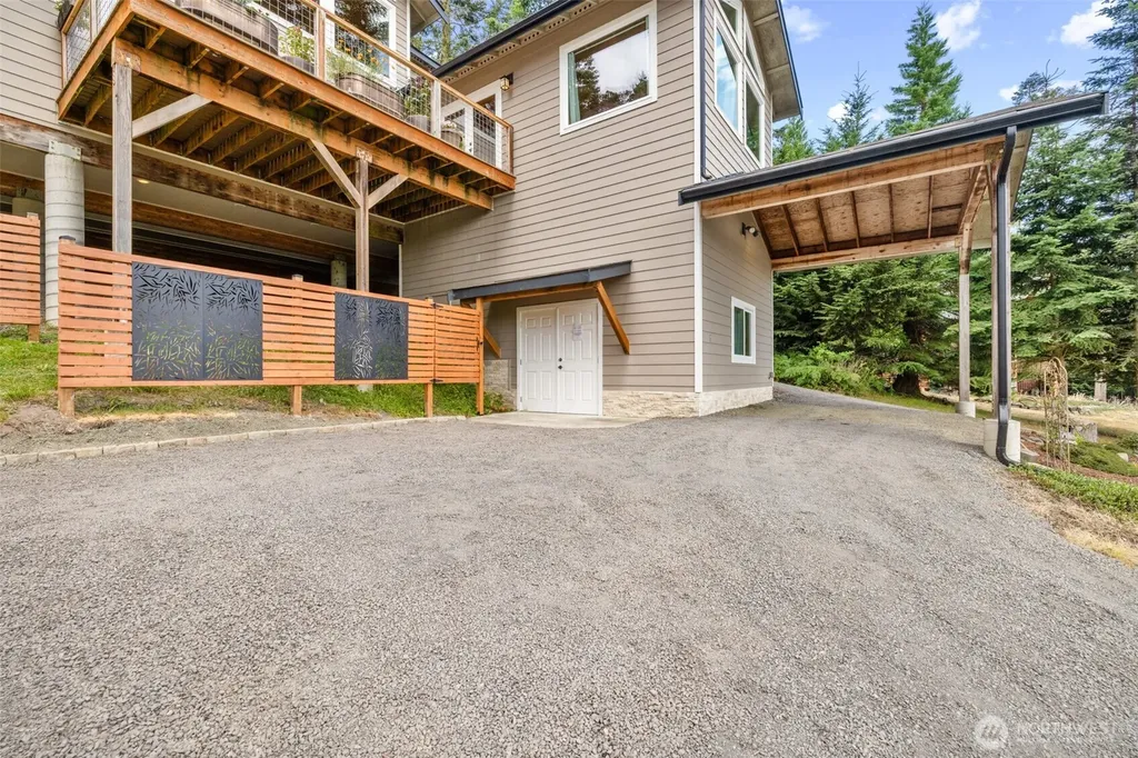 1962 Gasman Road Port Angeles WA 98362