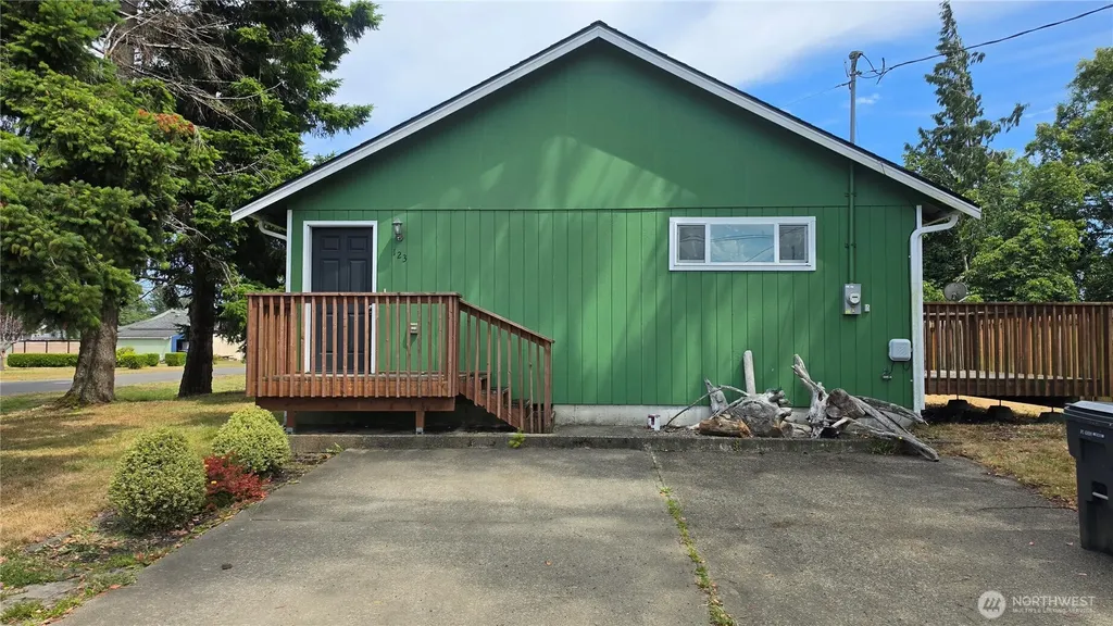 123 W Marion Street Aberdeen WA 98520