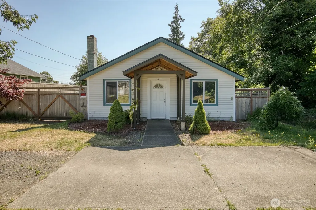 121 W Marion Street Aberdeen WA 98520