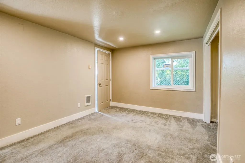 121 W Marion Street Aberdeen WA 98520