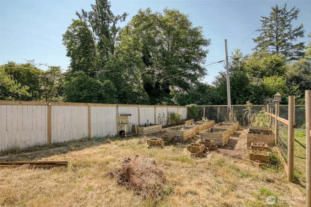 121 W Marion Street Aberdeen WA 98520