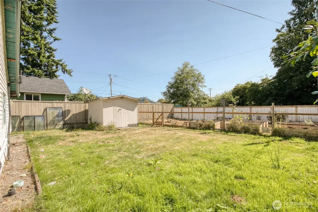 121 W Marion Street Aberdeen WA 98520