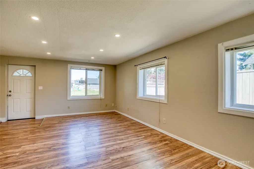 121 W Marion Street Aberdeen WA 98520
