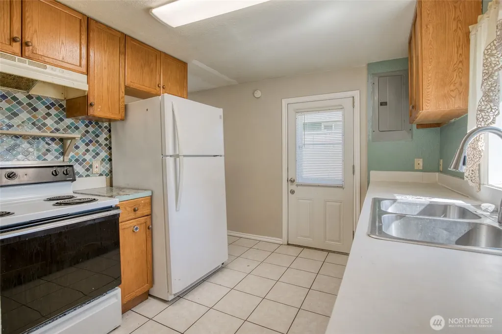 121 W Marion Street Aberdeen WA 98520