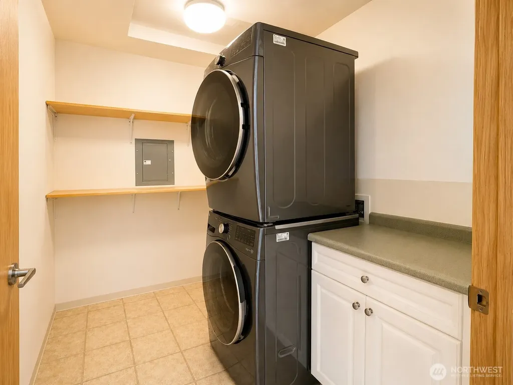 23319 Cedar Way Mountlake Terrace WA 98043