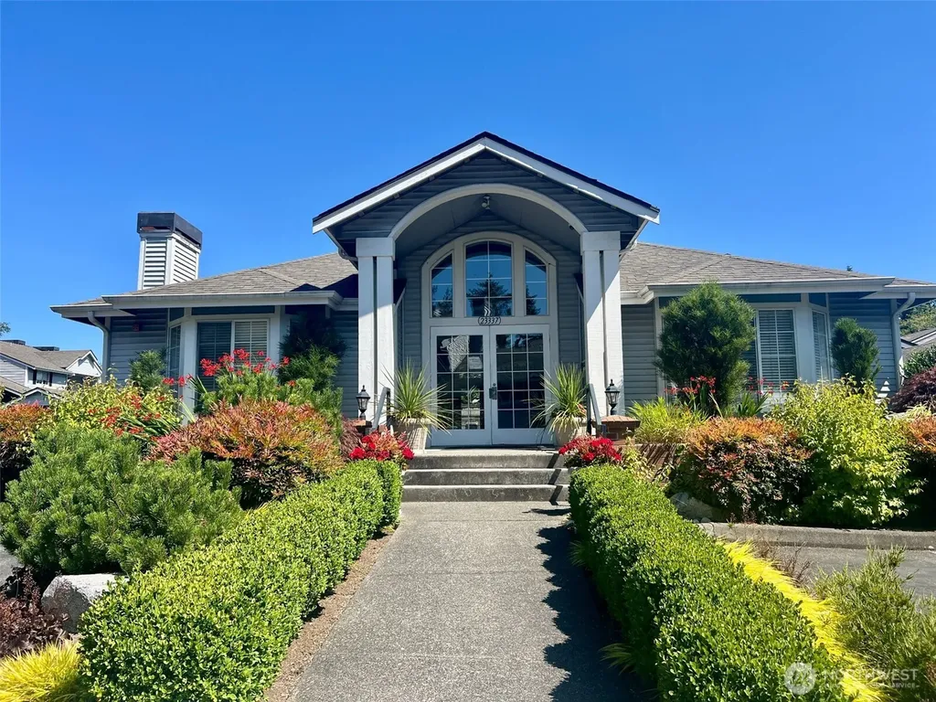 23319 Cedar Way Mountlake Terrace WA 98043