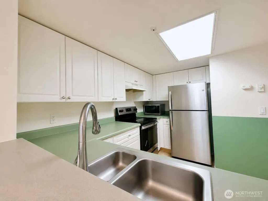 23319 Cedar Way Mountlake Terrace WA 98043