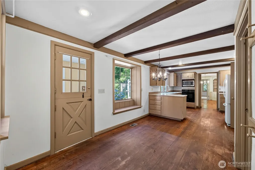 14729 Bear Creek Lane NE Woodinville WA 98077