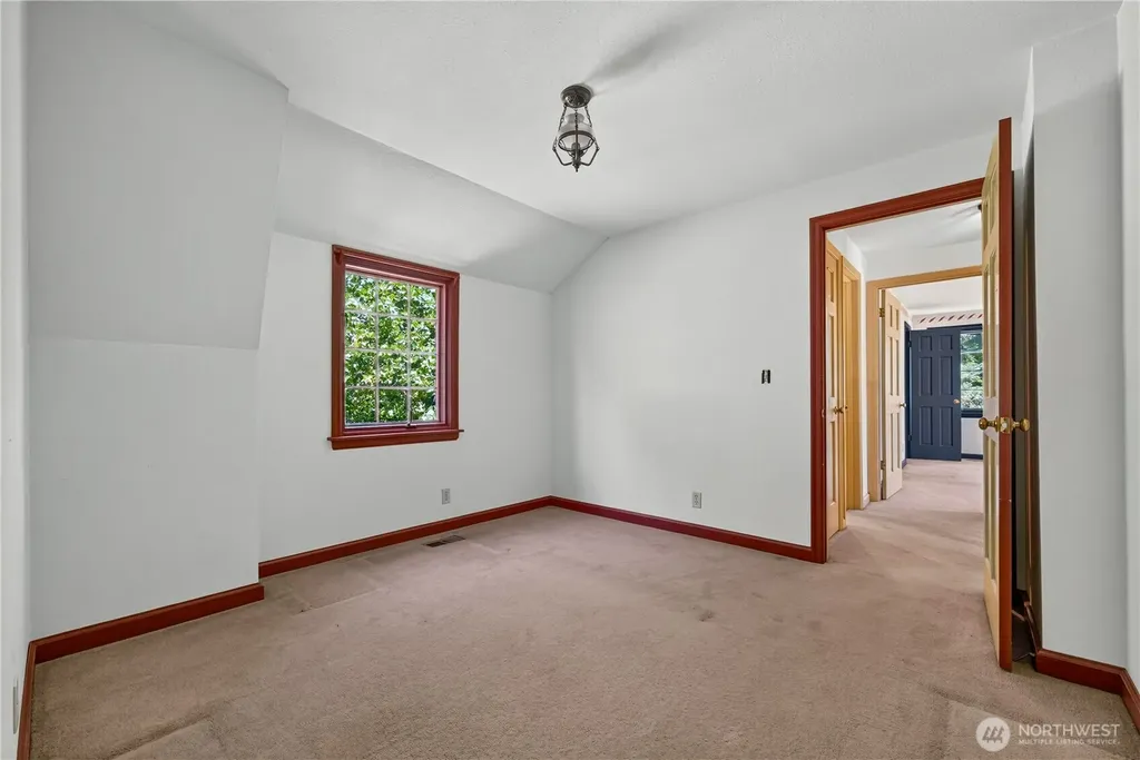 14729 Bear Creek Lane NE Woodinville WA 98077