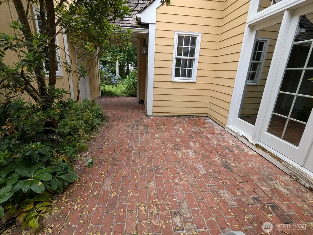 14729 Bear Creek Lane NE Woodinville WA 98077