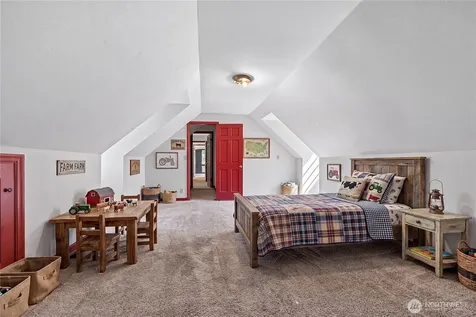 14729 Bear Creek Lane NE Woodinville WA 98077