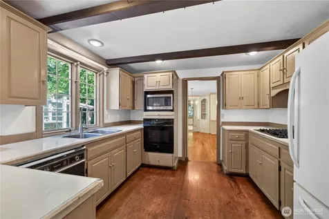 14729 Bear Creek Lane NE Woodinville WA 98077