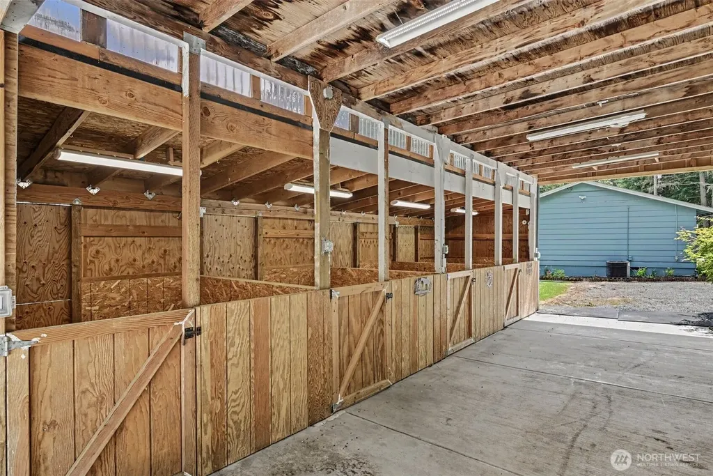 33913 4th Avenue E Roy WA 98580
