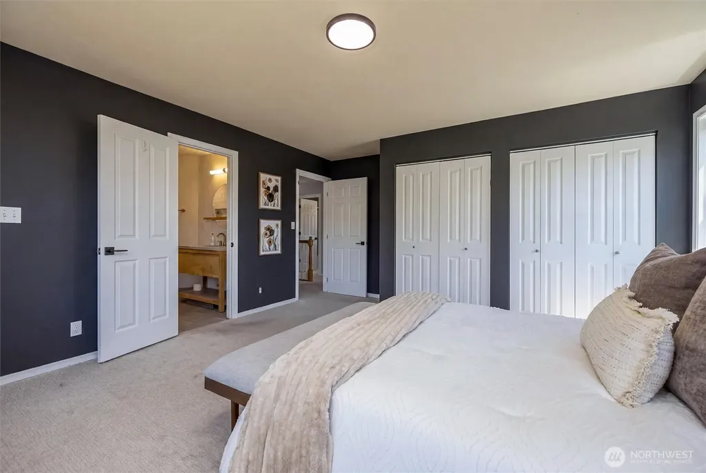 4134 Squalicum Lake Road Bellingham WA 98226