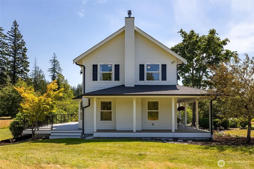 4134 Squalicum Lake Road Bellingham WA 98226