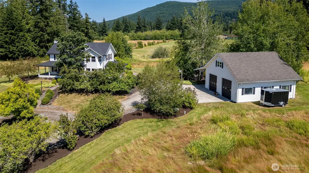 4134 Squalicum Lake Road Bellingham WA 98226