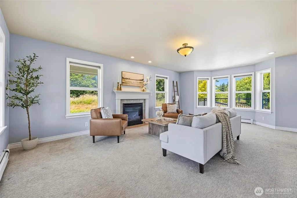 4134 Squalicum Lake Road Bellingham WA 98226