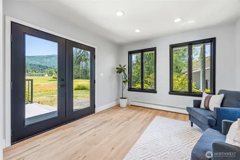 4134 Squalicum Lake Road Bellingham WA 98226