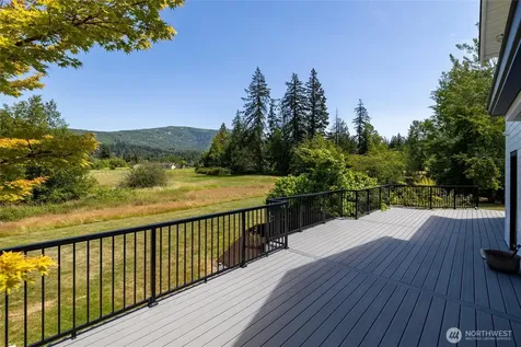 4134 Squalicum Lake Road Bellingham WA 98226