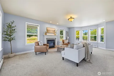 4134 Squalicum Lake Road Bellingham WA 98226
