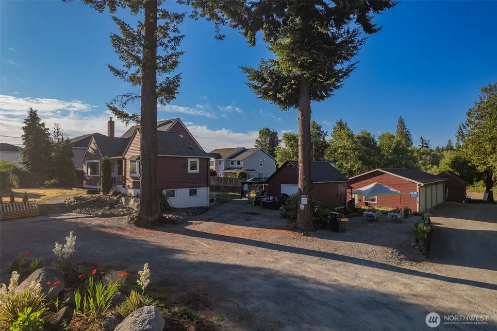 1308 104th Street E Tacoma WA 98445