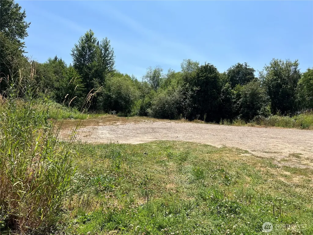 1308 104th Street E Tacoma WA 98445
