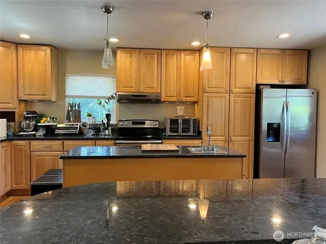 1308 104th Street E Tacoma WA 98445