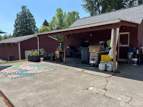 1308 104th Street E Tacoma WA 98445