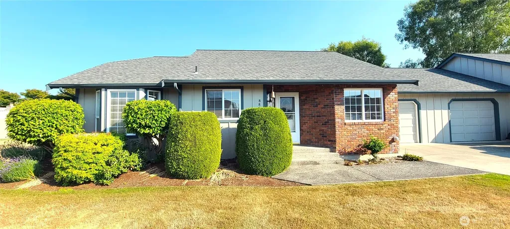 886 N Oxford Way Sequim WA 98382