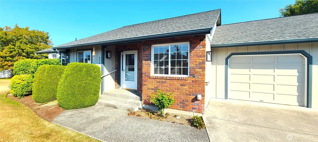 886 N Oxford Way Sequim WA 98382