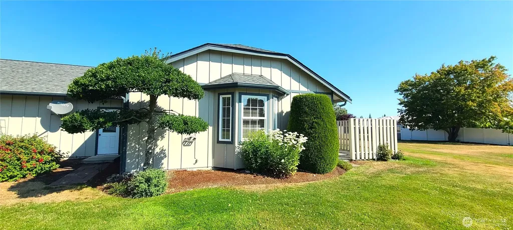 886 N Oxford Way Sequim WA 98382
