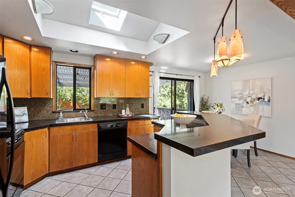 22202 Meridian Avenue S Bothell WA 98021