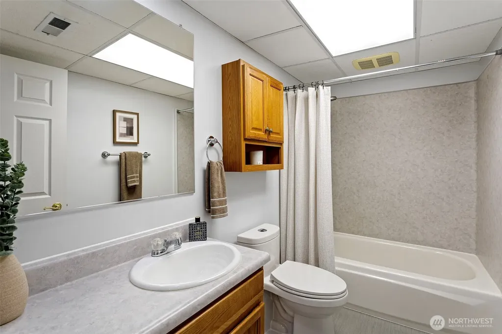22202 Meridian Avenue S Bothell WA 98021