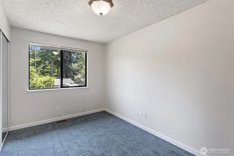 22202 Meridian Avenue S Bothell WA 98021