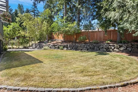 22202 Meridian Avenue S Bothell WA 98021