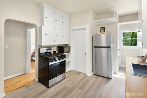 6322 5th Avenue NE Seattle WA 98115