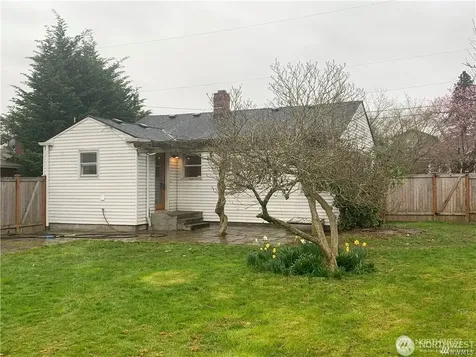 5230 S Dawson Street Seattle WA 98118