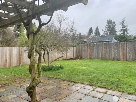 5230 S Dawson Street Seattle WA 98118