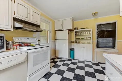 5601 Airport Road Cashmere WA 98815