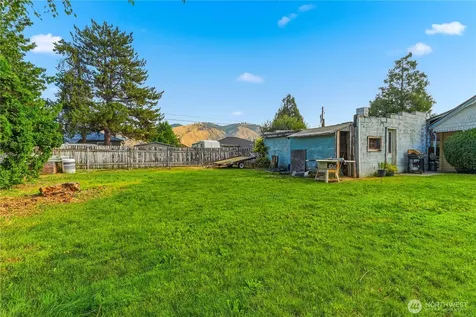5601 Airport Road Cashmere WA 98815