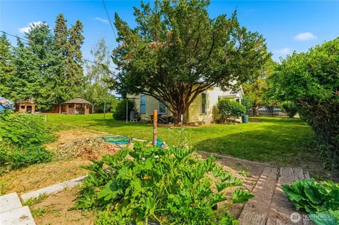 5601 Airport Road Cashmere WA 98815