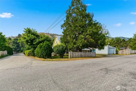 5601 Airport Road Cashmere WA 98815