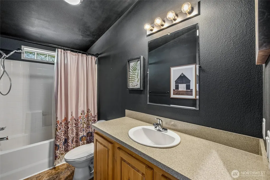 19643 Evergreen Lane Sedro Woolley WA 98284