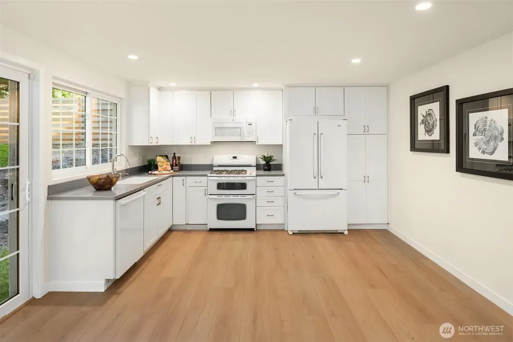 12523 NE 138th Place Kirkland WA 98034