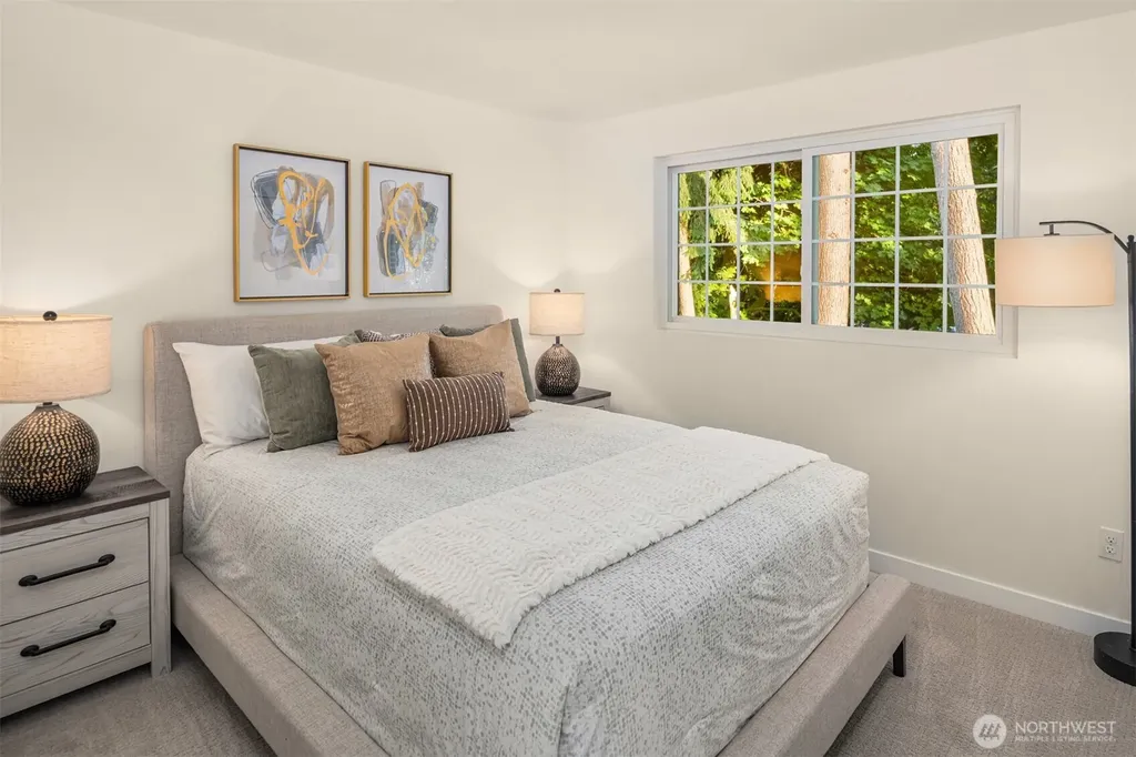 12523 NE 138th Place Kirkland WA 98034