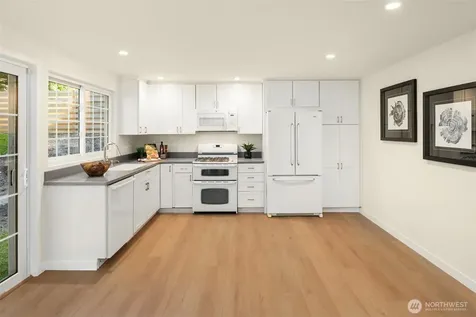 12523 NE 138th Place Kirkland WA 98034