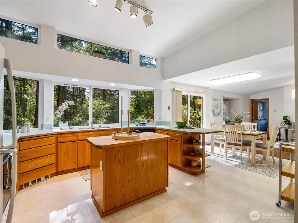 8726 210th E Graham WA 98338