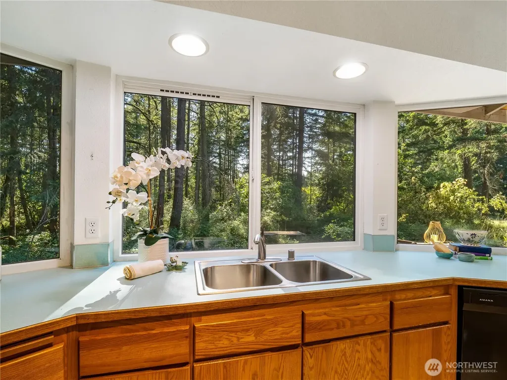 8726 210th E Graham WA 98338
