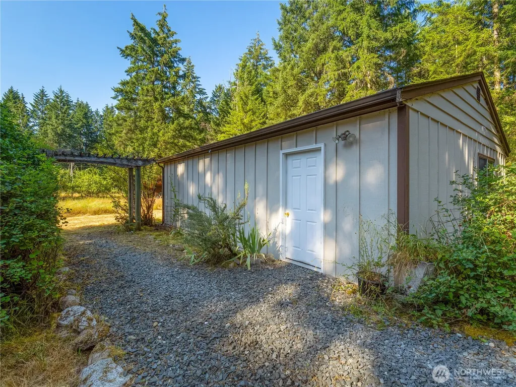 8726 210th E Graham WA 98338