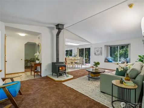 8726 210th E Graham WA 98338